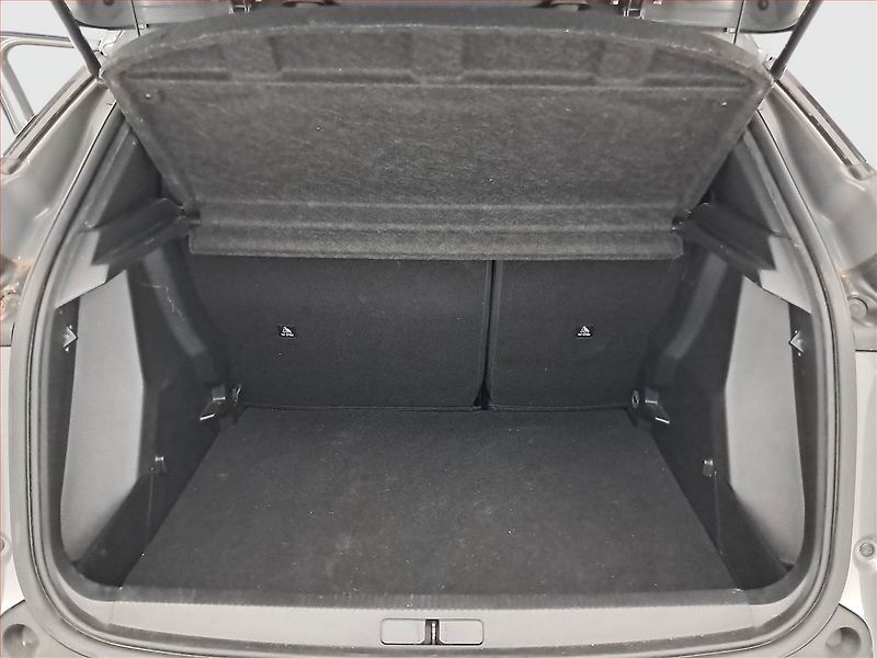 Peugeot 2008 (2024) Active Pack 1.2 PureTech, ČR - fotka 13 z 18