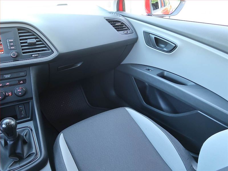 Seat Leon (2016) 1.2 TSI, Serv.kniha, Tempomat - fotka 8 z 17