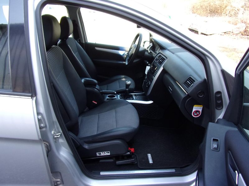 Mercedes-Benz Třídy B 200 CDi 103kW SPORT 130 000 KM - fotka 18 z 20