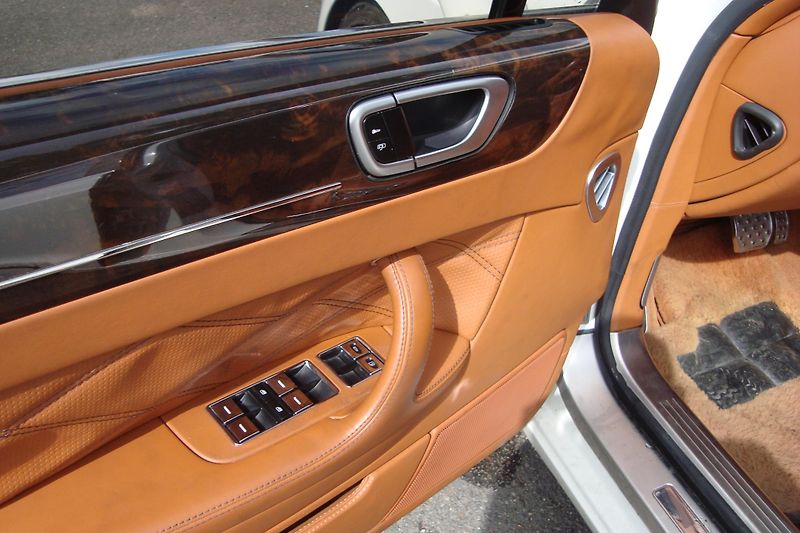Bentley Continental Flying Spur (2013) SPEED 6.0 W12 - fotka 13 z 49