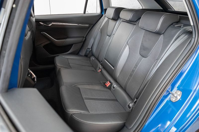 Škoda Octavia 2.0 TDI STYLE*ACC*DPH*ČR 1.MAJ - fotka 13 z 37