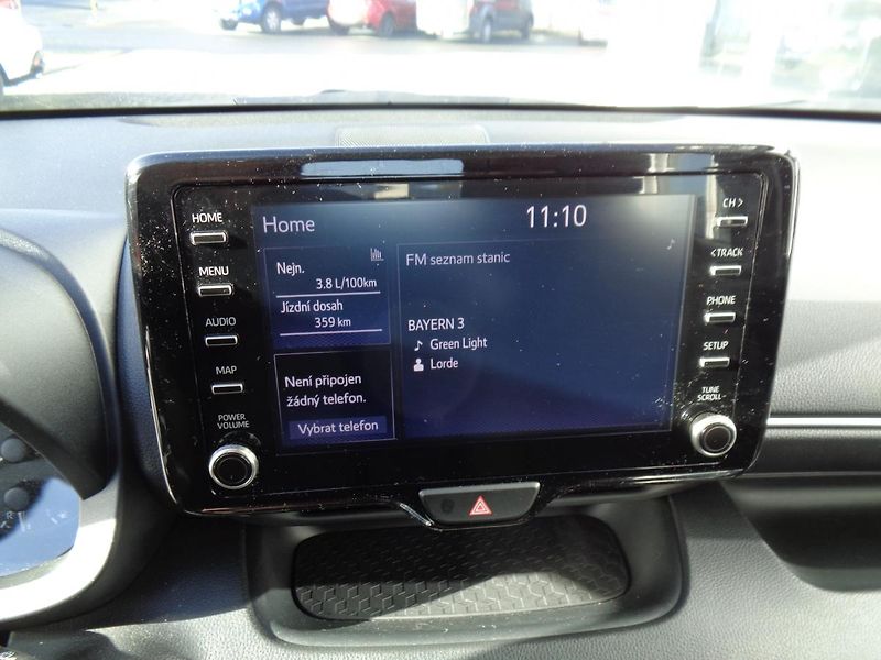 Mazda 2 Hybrid 1.5i 116 PS AT Agile+zim. pneu - fotka 15 z 20