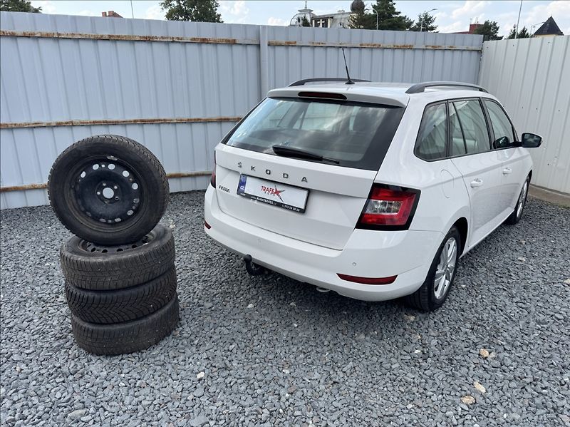 Škoda Fabia 1,0 TSI DPH tažné 1maj původČR - fotka 46 z 50
