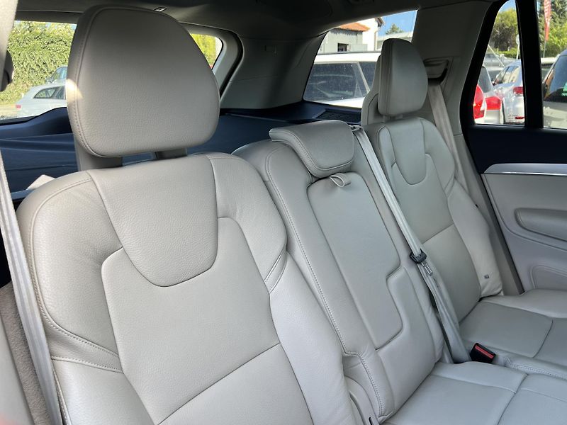 Volvo XC90 2.0 D5 DRIVE-E 4x4 PŮVOD ČR - fotka 37 z 56