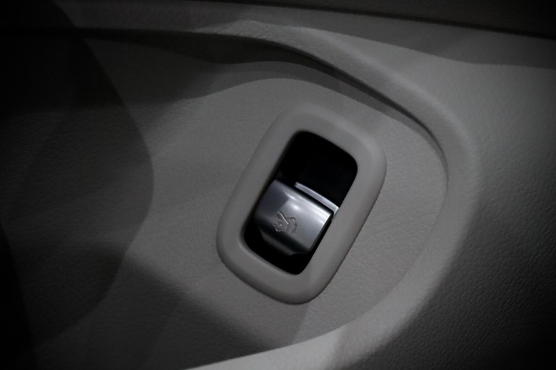 Mercedes-Benz CLE Coupé 53 AMG 4MATIC+ 330 kW - fotka 35 z 36