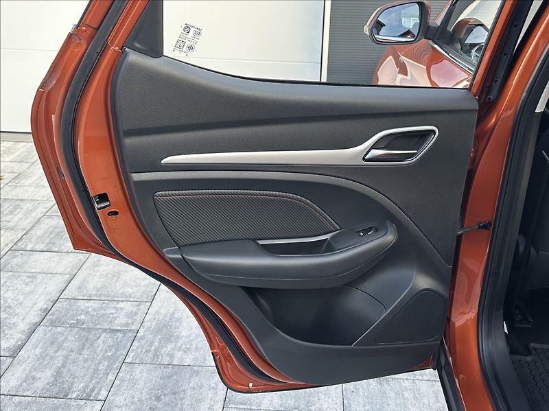 MG ZS 1,5 DVVT 106PS  Essential - fotka 15 z 54