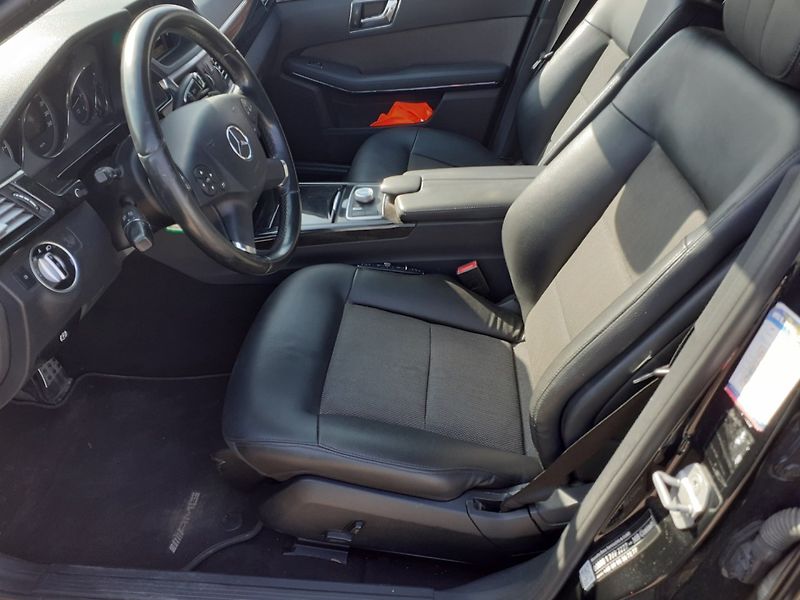 Mercedes-Benz Třídy E (2010) 3.0 6V CDi 4x4 - fotka 20 z 31
