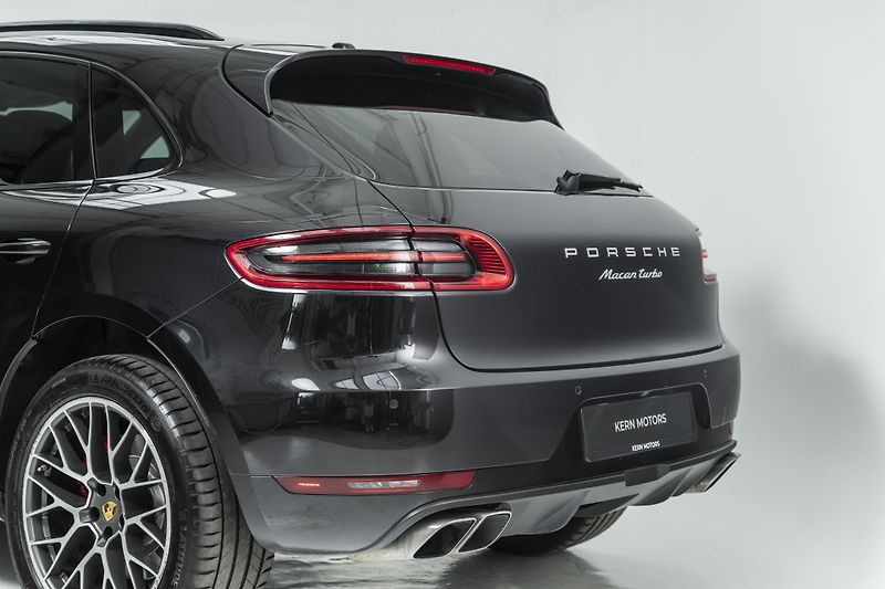 Porsche Macan Turbo*BOSE*Panorama - fotka 20 z 42