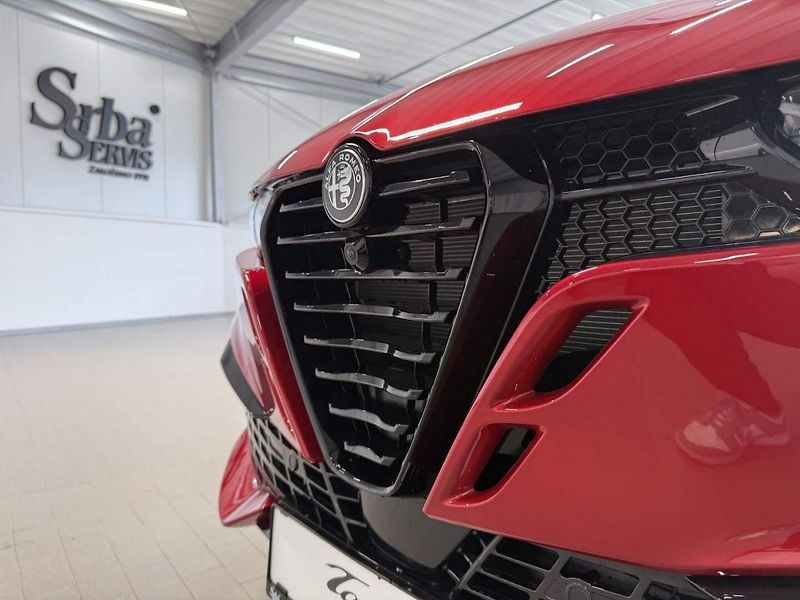 Alfa Romeo Tonale (2026) Sport Speciale 1.5 Turbo Ibrid - fotka 26 z 28
