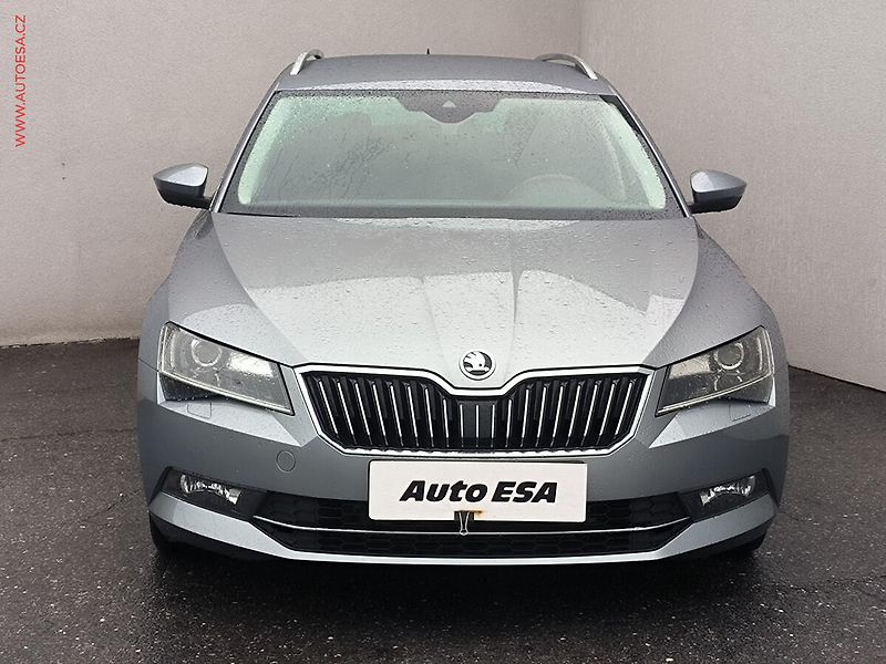Škoda Superb (2017) 2.0 TDi 4x4, Style, DSG - fotka 2 z 25