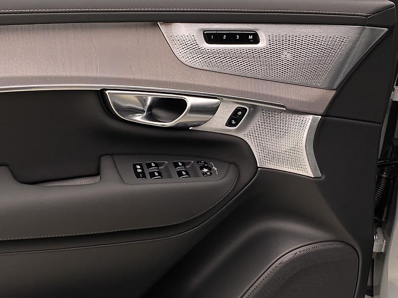 Volvo XC90 (2026) T8 AWD Plug-in BRIGHT PLUS 7m - fotka 29 z 73
