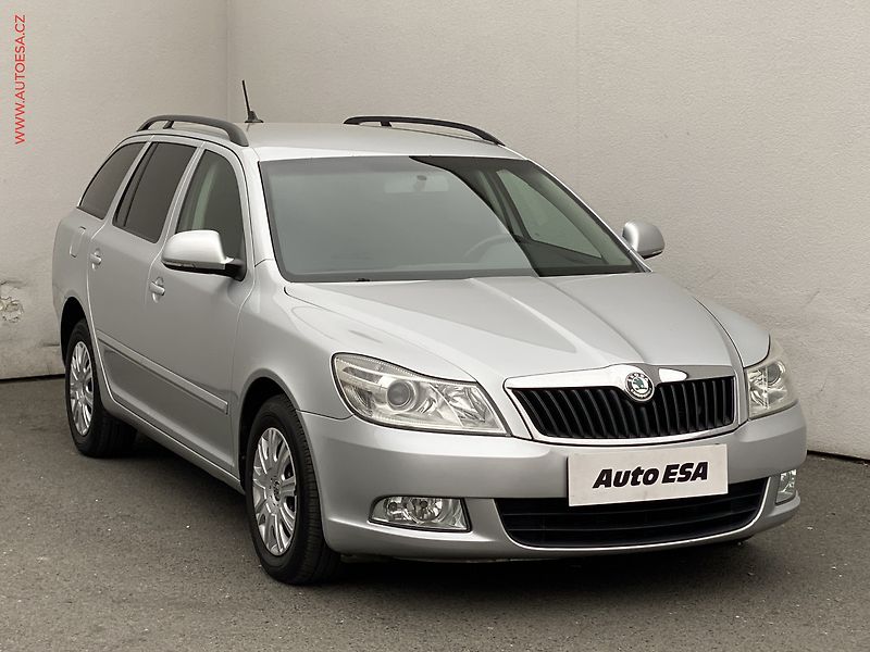 Škoda Octavia (2012) 1.6TDi, AC, temp - fotografie inzerátu