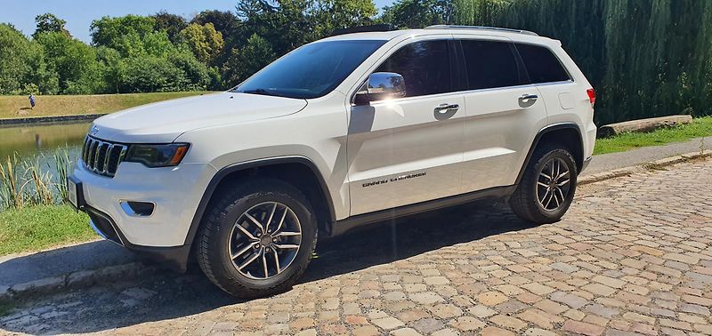 Jeep Grand Cherokee (2019) Jeep Grand Cherokee 3.6 V6 4x4 - fotka 2 z 29