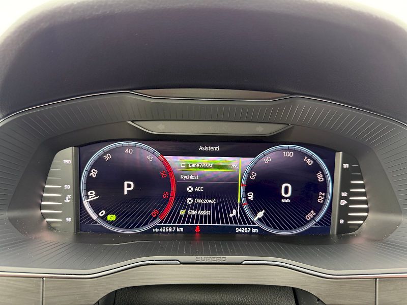 Škoda Superb (2023) 2.0 TDI 110kW DSG Style Plus - fotka 15 z 35