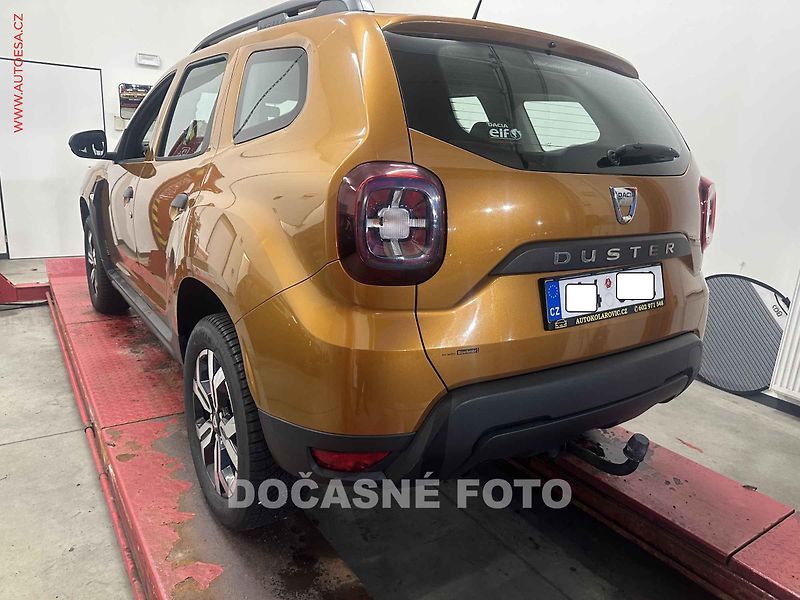 Dacia Duster (2019) 1.6SCE, AC, temp, tažné - fotka 2 z 3