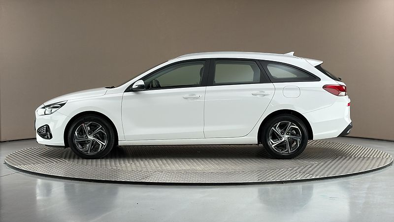 Hyundai i30 1.0 T-GDI Family Comfort Kombi - fotka 4 z 22