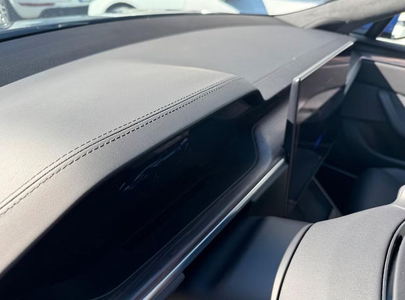 Tesla Model S LR AWD Vzduch Yoke Pano Kamera - fotka 23 z 32