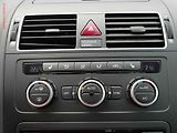 Volkswagen Touran (2014) 1.2 TSi, Life, panor, +kola - náhled 14