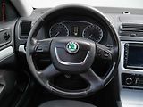 Škoda Octavia (2010) 1.6TDi, AAC, tempo - náhled 13
