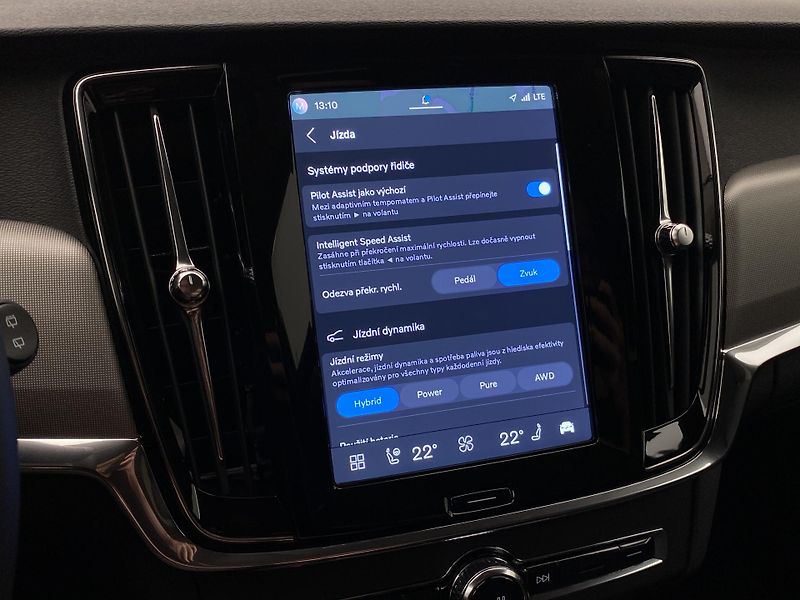 Volvo V90 T6 AWD RECHARGE CORE REZERVACE - fotka 49 z 60