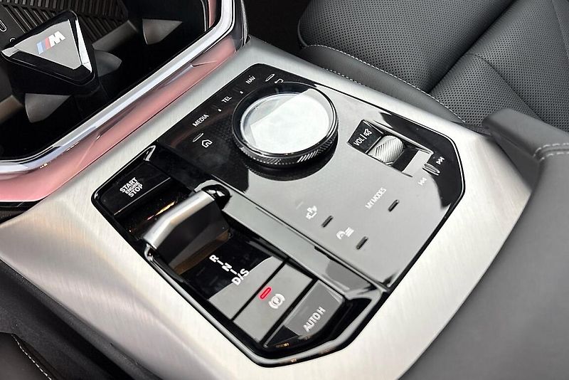 BMW X3 xDrive40d - fotka 23 z 27