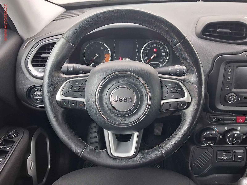 Jeep Renegade (2016) 1.4T, ČR, servis.kniha - fotka 11 z 16