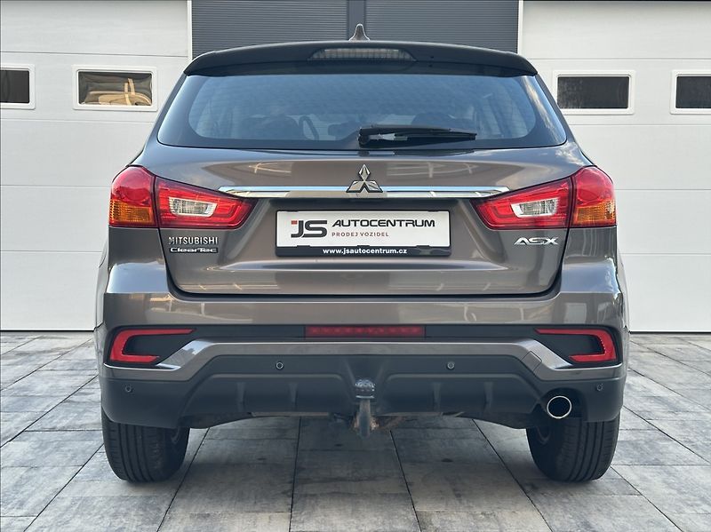 Mitsubishi ASX 1,6 117PS  Invite+ Audio - fotka 9 z 49
