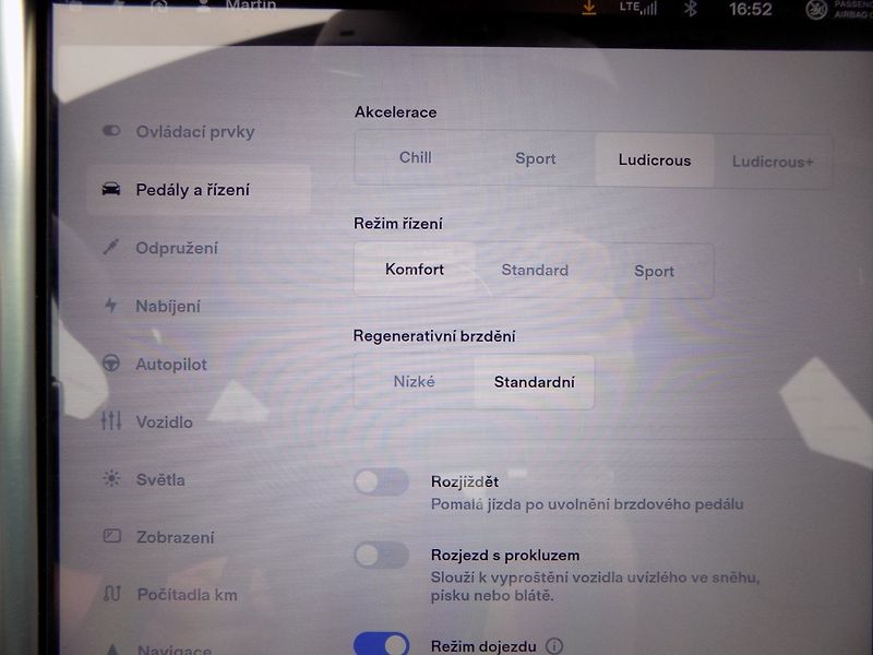 Tesla Model S (2016) P90D-780PS Nabíjení zdarma - fotka 34 z 50