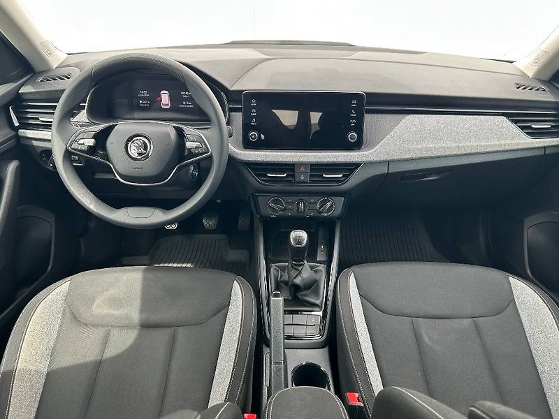 Škoda Kamiq Selection 6MP 1,0TSI - fotka 10 z 22