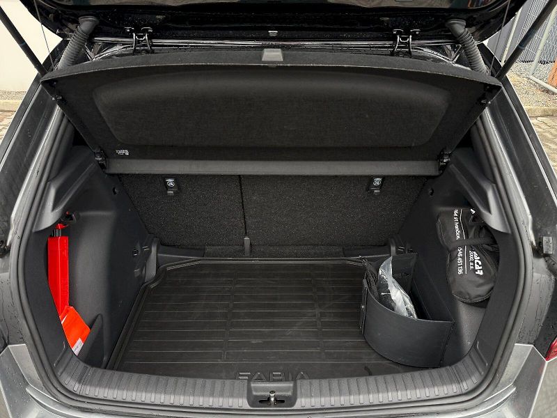 Škoda Fabia (2025) 1.0 TSI 85 kW DSG Monte Carlo - fotka 22 z 23