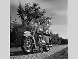 Rozsáhlou prací bylo vytváření fotografií nových motocyklů a skůtrů značek Jawa a ČZ.
