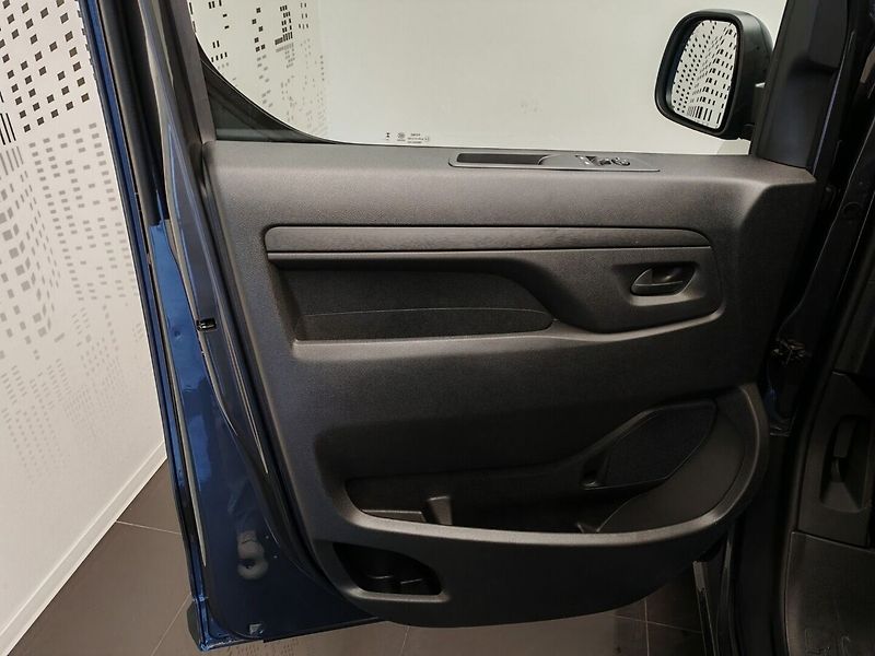 Toyota ProAce Panel Van L2 - 2.0L Diesel 177 - fotka 10 z 24