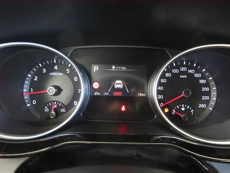 Kia XCeed (2026) 1.6 T-GDI, Ad. tempomat - fotka 11 z 14