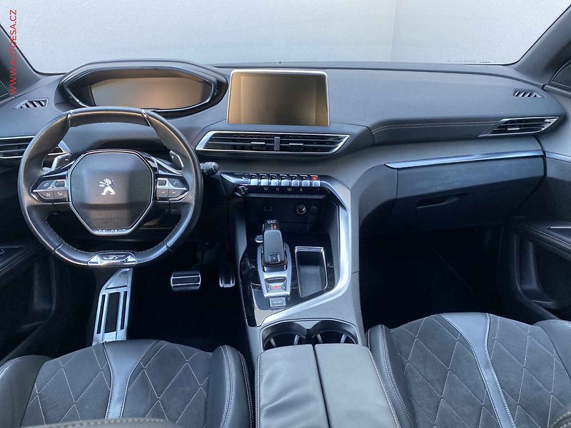 Peugeot 5008 (2018) 2.0 HDI 7míst, 1.maj,ČR - fotka 8 z 17