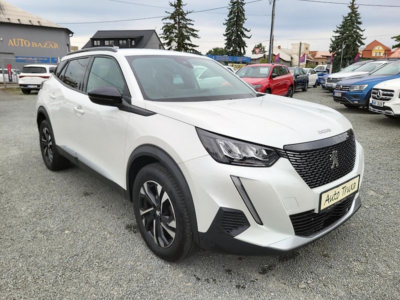 Peugeot 2008 ALLURE 1.2 PureTech 130k EAT8 - fotka 6 z 45