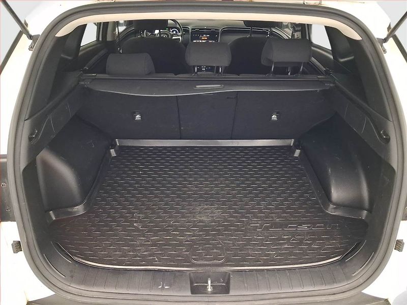 Hyundai Tucson (2021) 1.6 T-GDI, 4X4, Navi - fotka 14 z 20