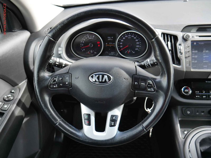 Kia Sportage (2015) 1.6GDi, 2.maj,ČR, Navi - fotka 13 z 20