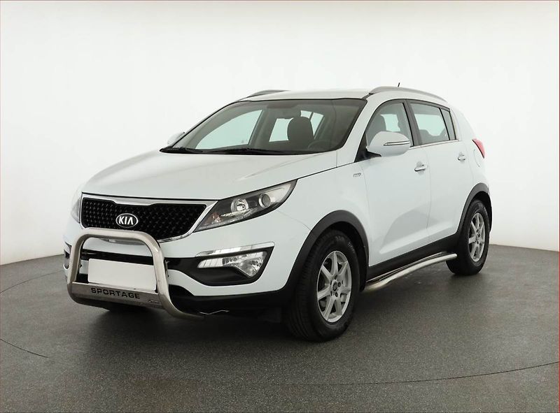 Kia Sportage (2015) 2.0 CRDi, 4X4, Automat - fotka 2 z 16