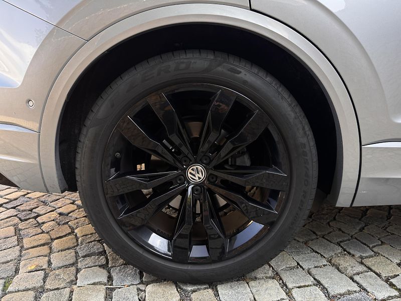 Volkswagen Touareg (2018) - fotka 9 z 17