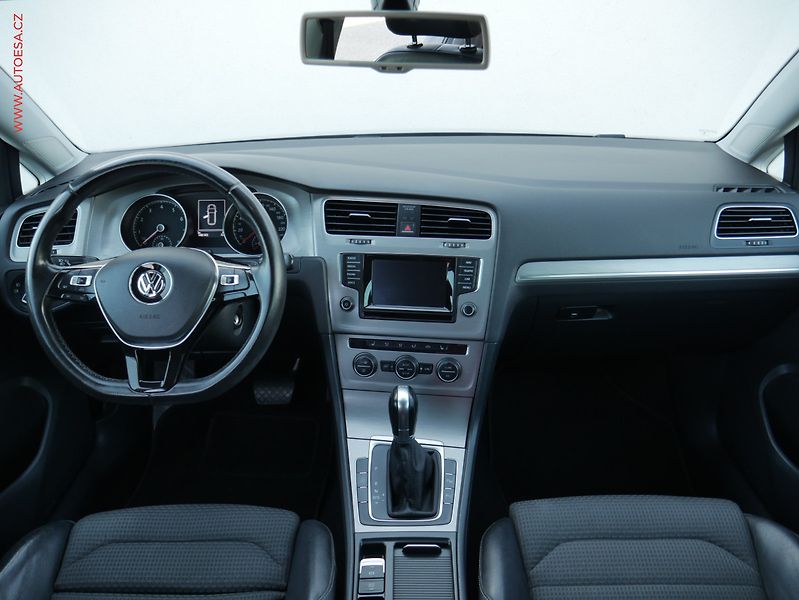 Volkswagen Golf (2014) 1.4 TSi, DSG, výhř.sed. - fotka 8 z 24