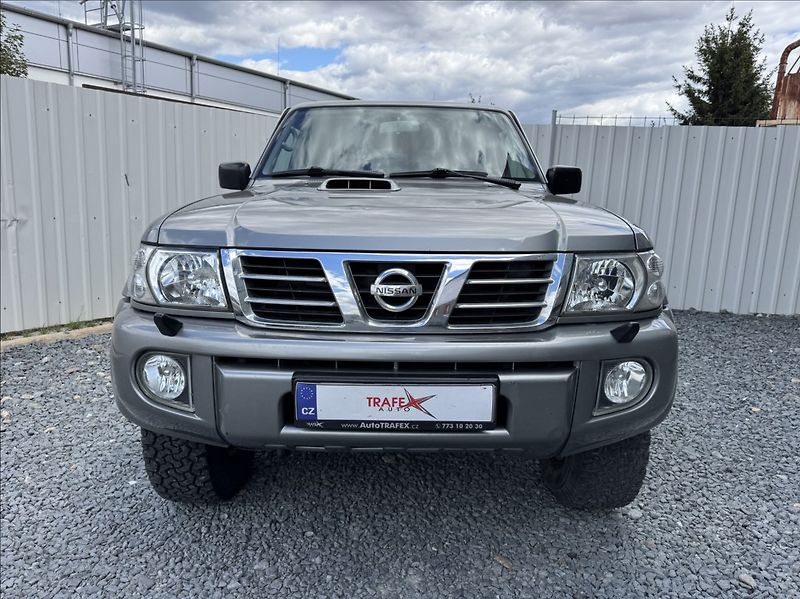 Nissan Patrol 3,0 Di GR Wagon 4X4 - fotka 2 z 50