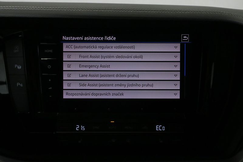 Volkswagen Touareg (2022) 3,0 TDI V6 ČR tažné 3,5t - fotka 34 z 50