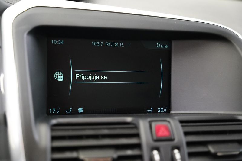 Volvo XC60 - fotka 18 z 27