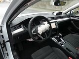 Volkswagen Passat Kombi 2,0 TDi 110kW automat na - náhled 9
