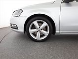 Volkswagen Passat (2011) 2.0 TDI, Tempomat - náhled 18