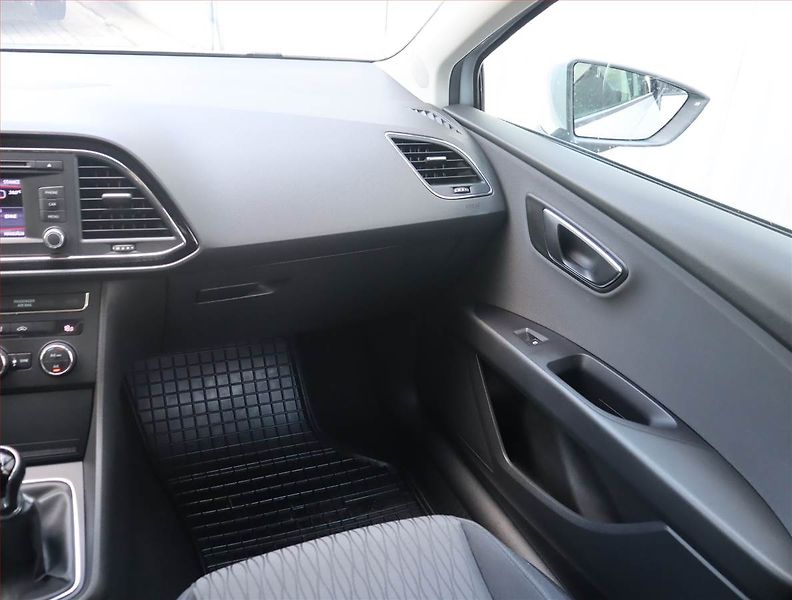Seat Leon (2013) 1.2 TSI, Tempomat - fotka 8 z 20