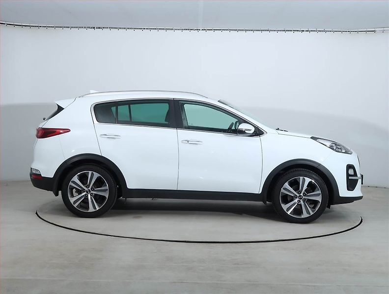 Kia Sportage (2019) 1.6 T-GDI - fotka 6 z 24