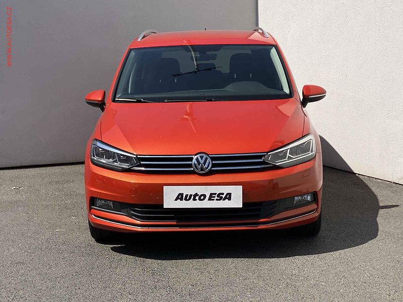 Volkswagen Touran (2017) 1.4 TSi, Highline, DSG, LED - fotka 2 z 19