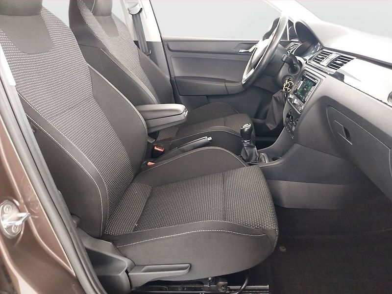 Škoda Rapid (2015) Spaceback 1.2 TSI, Serv.kniha - fotka 9 z 18
