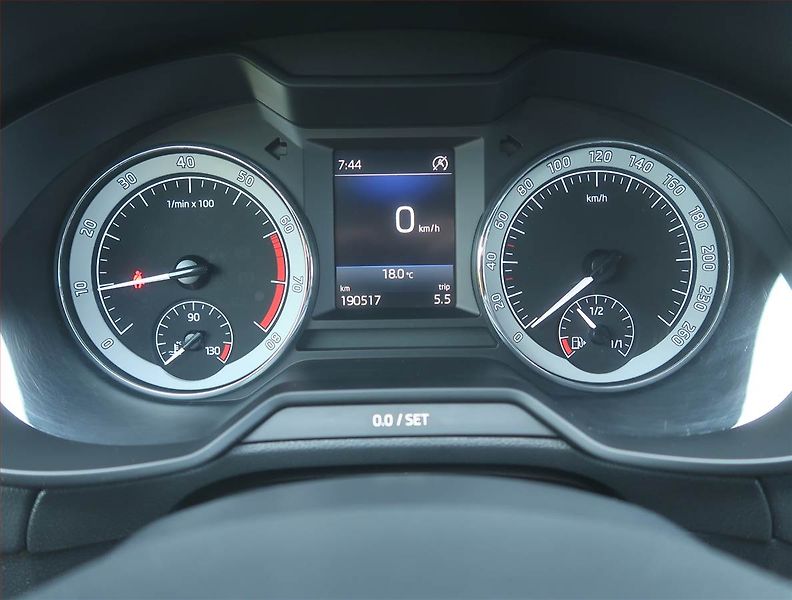 Škoda Octavia (2020) Ambition 1.5 TSI, Serv.kniha - fotka 11 z 16
